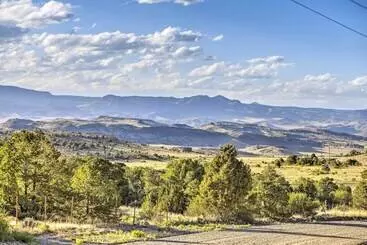Mökkimajoitus Rio Grande National Forest Cabin: Views & Hot Tub