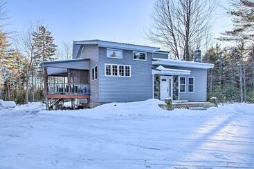 Cabane Inviting Countryside Home: 4 Mi To Long Lake!