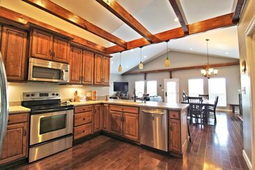 کلبه Pet Friendly Smoky Mountain Retreat W/ Game Room!