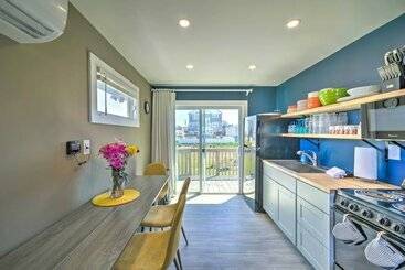 קוטג'' Sandpiper House: Walk To Town & Beaches!