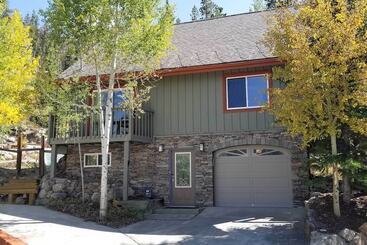 کلبه Mtn View Retreat W/ Hot Tub In Breckenridge!