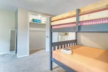 Landhus Half Mi To Marina: Pet Friendly Disney Home