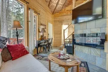 Mökkimajoitus Idaho Springs Cabin W/ Hot Tub On Half Acre!