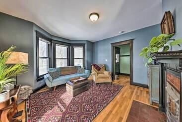 بيت ريفى Newly Renovated Home Close To Dtwn Lawrence!