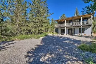 Mökkimajoitus 24 0132 Alma Retreat W/ Deck: 17 Mi To Skiing