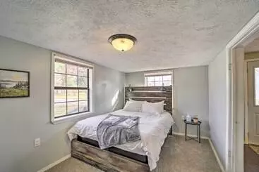 Mökkimajoitus Half Mi To Marina: Pet Friendly Disney Home