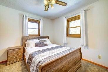 بيت ريفى Rural Readstown House W/ Deck + Grill