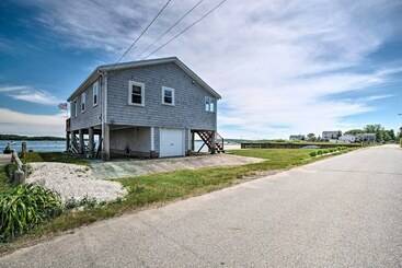 Waterfront Cape Cod Cottage W/ Deck & Beach Access