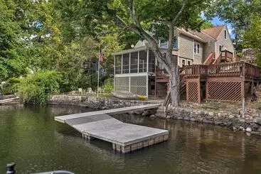 コテージ Beautiful Lakeside Milford Family Home & Deck