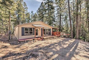 Landhus Relaxing Lincoln Forest Retreat W/ Wraparound Deck