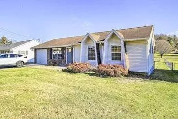 Mökkimajoitus Bristol Home 3 Mi To State Street!