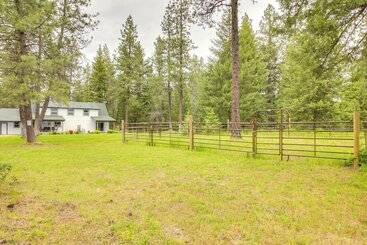 별장 10 Mi To Silverwood: Secluded Getaway!