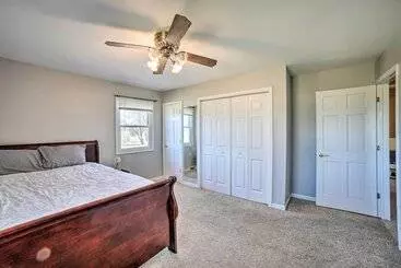 Mökkimajoitus Rural Seneca House W/ Yard Near I 80