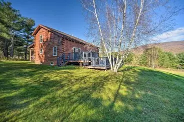 Mökkimajoitus Pet Friendly New York Cabin W/ Hot Tub & Game Room