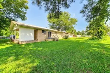 Mökkimajoitus Vick S Hunting Lodge  Near Fishing + Hiking