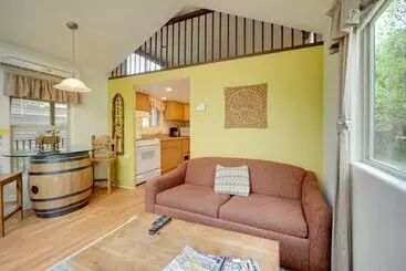 Casa Rural Winery Cabin In Fredericksburg W/ Wraparound Deck!