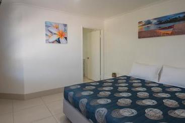 Bilinga Beach Motel