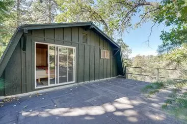 Mökkimajoitus Quiet Sequoia National Forest Cabin W/ Fireplace