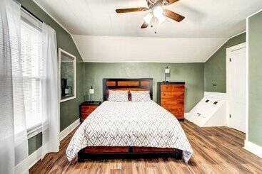 קוטג'' Sodus Point Home Walkable To Beach!