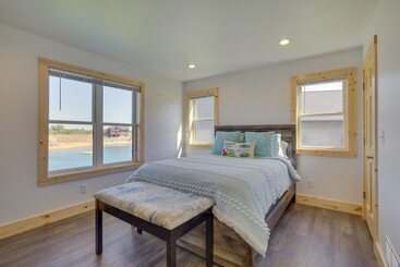 بيت ريفى Spacious New Lisbon Home W/ Lake Access!