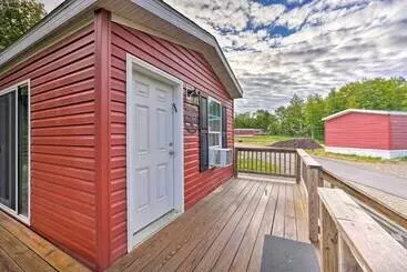 Mökkimajoitus Cassopolis Cabin, Little Fish Lake On Site!