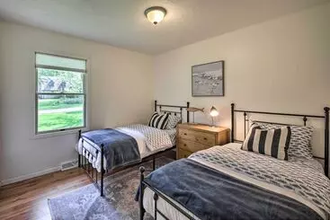 Mökkimajoitus Lake Nagawicka Home   2 Blocks To Boat Launch