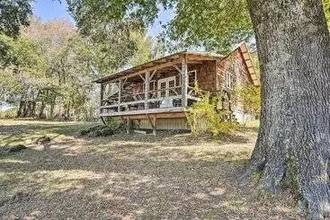 コテージ Idyllic Cabin W/ Fire Pit, Kayak On Site!