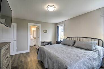 Hus på landet Modern Ocean Shores Home, 2 Mi To Beach!