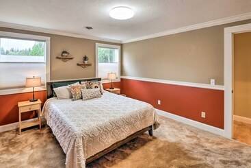 Dom wiejski Peaceful Ranch Style Camano Home On 5 Acres!