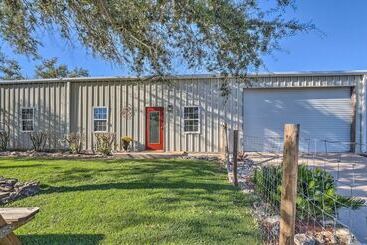 Hus på landet Quaint Texas Home < 2 Mi To Lake Georgetown!