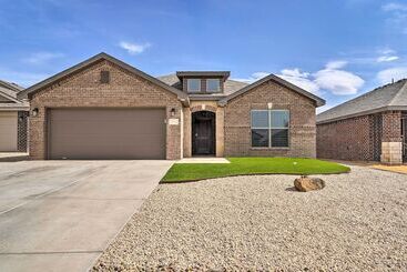 Hus på landet Wolfforth Home W/ Yard ~ 14 Mi To Lubbock