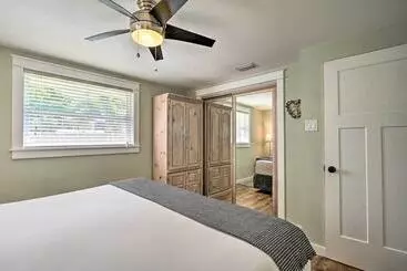 Mökkimajoitus Canalfront Punta Gorda Home With Private Dock!