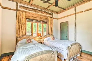 Mökkimajoitus Views & Trails: Horse Farm Home In Campobello!