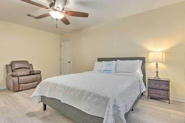 بيت ريفى Single Story Home W/ Patio, 5 Mi To Beach!