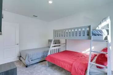 Mökkimajoitus Stylish Port St Lucie Home ~ 12 Mi To Beach!