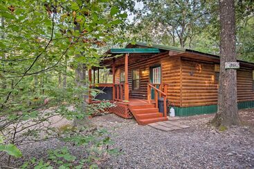 Casa Rural Broken Bow Cabin W/ Hot Tub, Near Hiking + Fishing