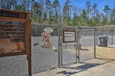 Mökkimajoitus Fire Pit & Grill: Tranquil Retreat In Hot Springs