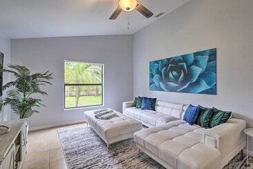بيت ريفى Charming Palm Bay Retreat W/ Spacious Yard!