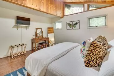 コテージ Rustic Chic Sapphire Home W/ Wraparound Decks