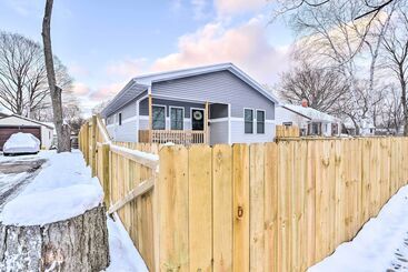 بيت ريفى Stylish Retreat W/ Yard < 5 Mi To Msu Campus