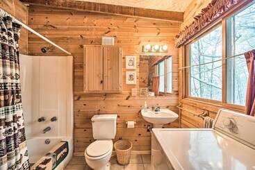 بيت ريفى Waterfront Nelson Lake Cabin W/ Boat Dock!