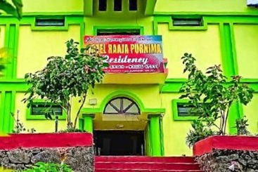 Fabhotel Raaja Purnima Residency