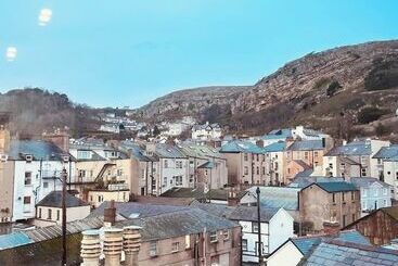 تختخواب و صبحانه Lawton & Lauriston Court