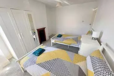 Résidence hôtelière Spacious 4 Bed House In Thornton Heath