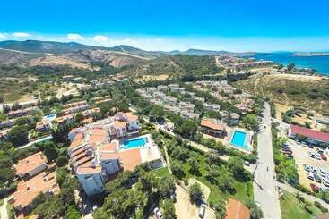 מלון דירות Sun Beach Villas