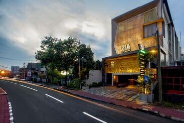 בית מלון כפרי Daun Bali Seminyak