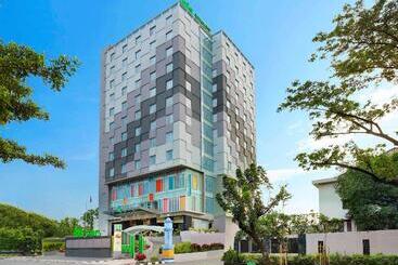 Szálloda Ibis Styles Makassar Sam Ratulangi