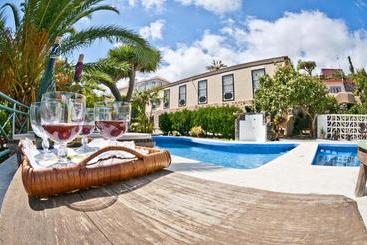 קוטג'' Villa Asunción Ii