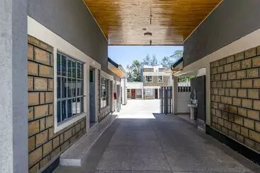 هتل Leisure Apex Resort