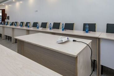 هتل Leisure Apex Resort